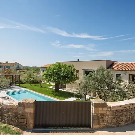 Melon By Interhome * Porec